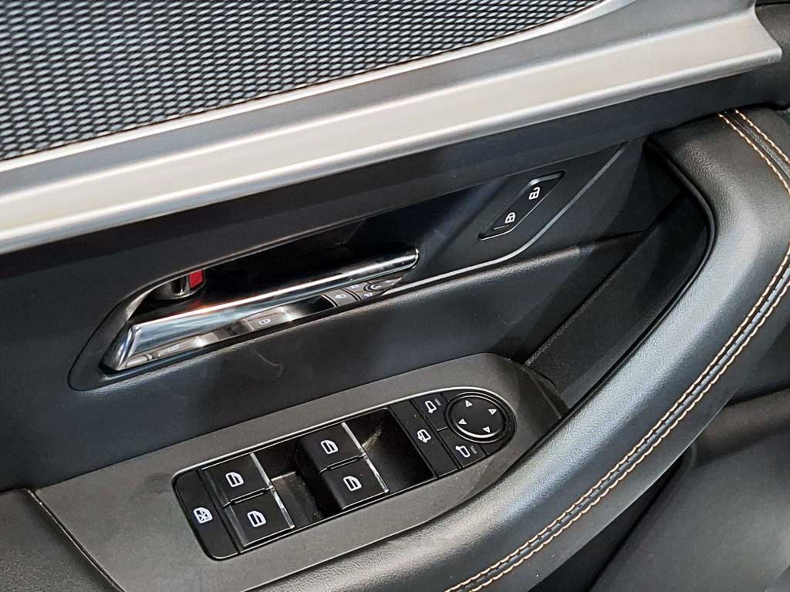 Mazda CX-90 3.3 SIGNATURE AT 4X4 HIBRIDO 2025 - Imagen 20 de 20