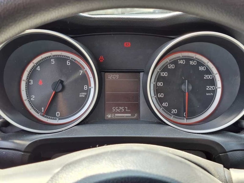Suzuki SWIFT 1.2 GL MT 2024 - Imagen 11 de 20