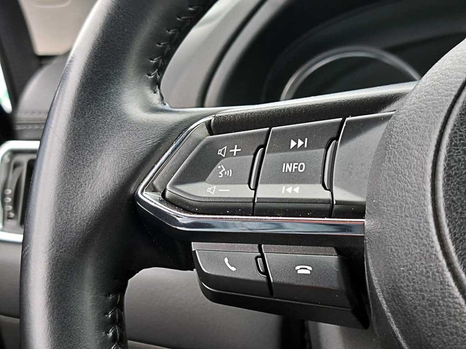 MAZDA CX-5 2.0L ALL NEW CX-5 R 2WD CA 6AT 2020 - Imagen 16 de 20