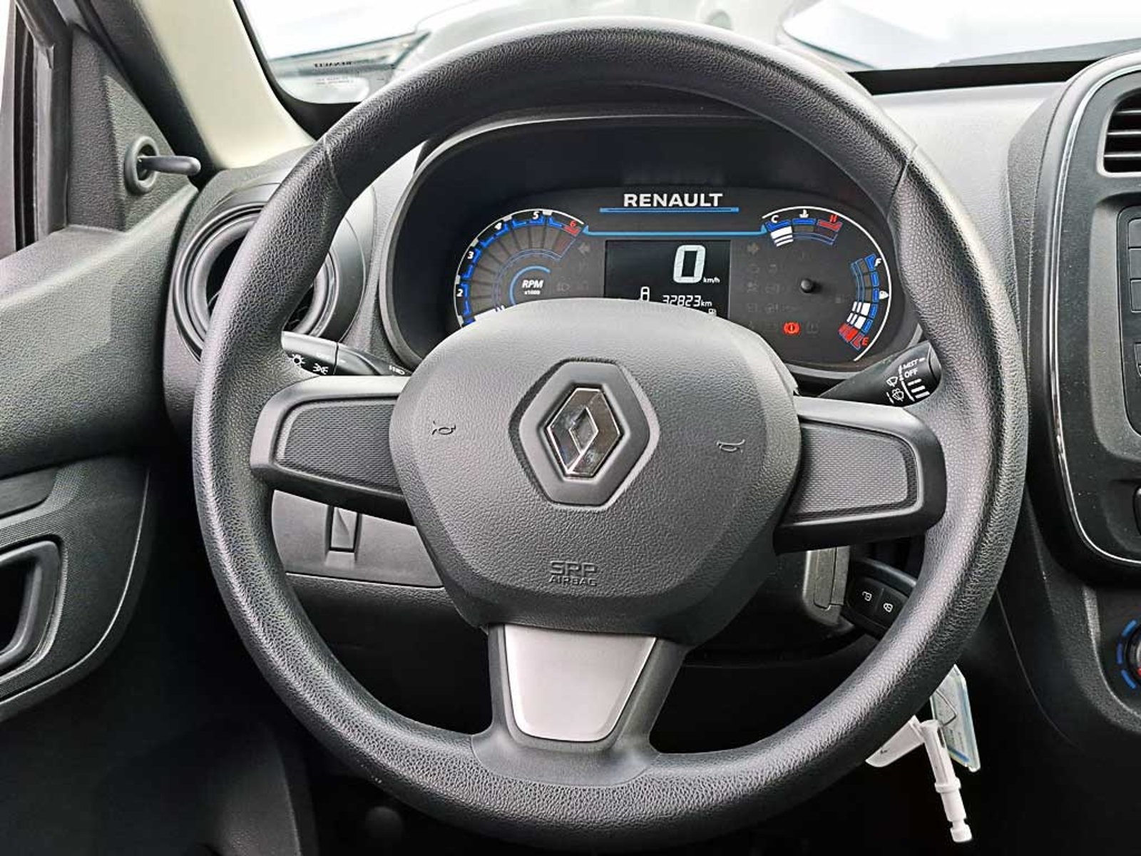 RENAULT KWID (IN) 1.0 HB INTENS MT 2024 - Imagen 15 de 19