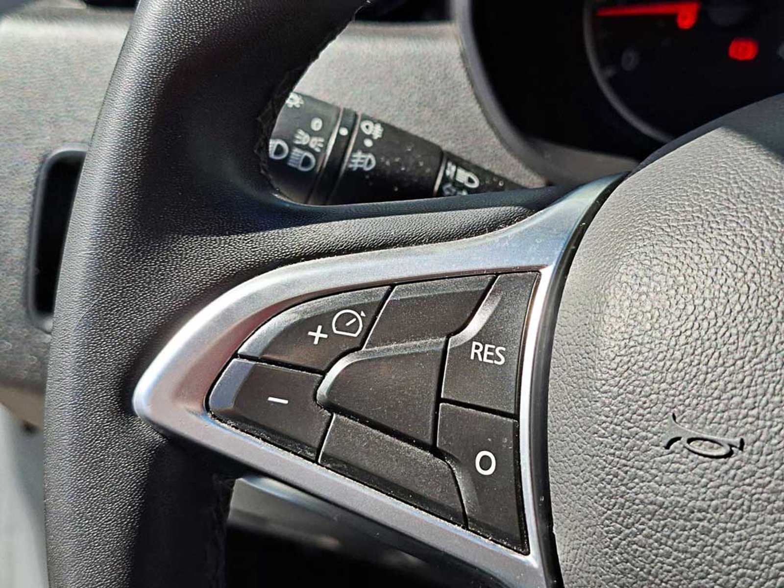 Renault DUSTER 1.6 ZEN MT 2021 - Imagen 17 de 20