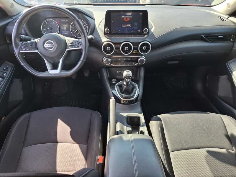 Nissan SENTRA 2.0 ADVANCE MT 2022 - Imagen 12 de 20