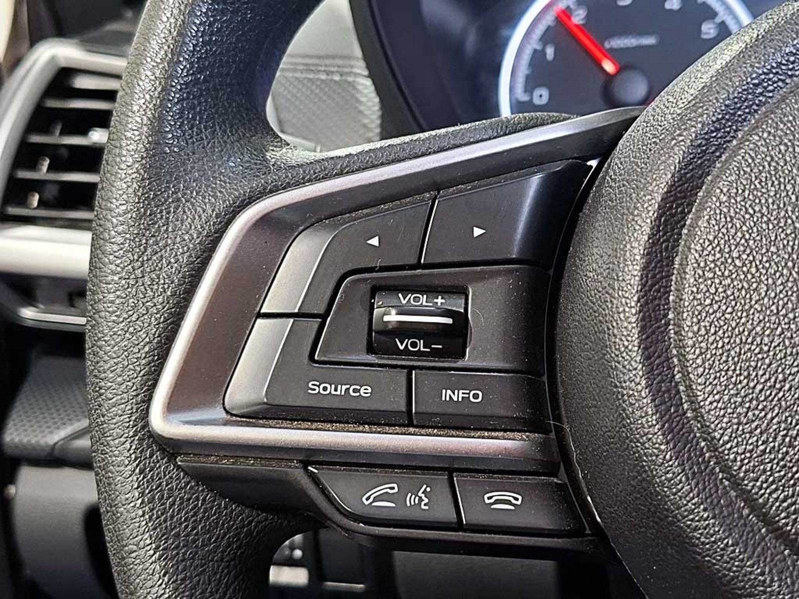 SUBARU FORESTER (IN) 2.0 X AT 4X4 2024 - Imagen 17 de 20