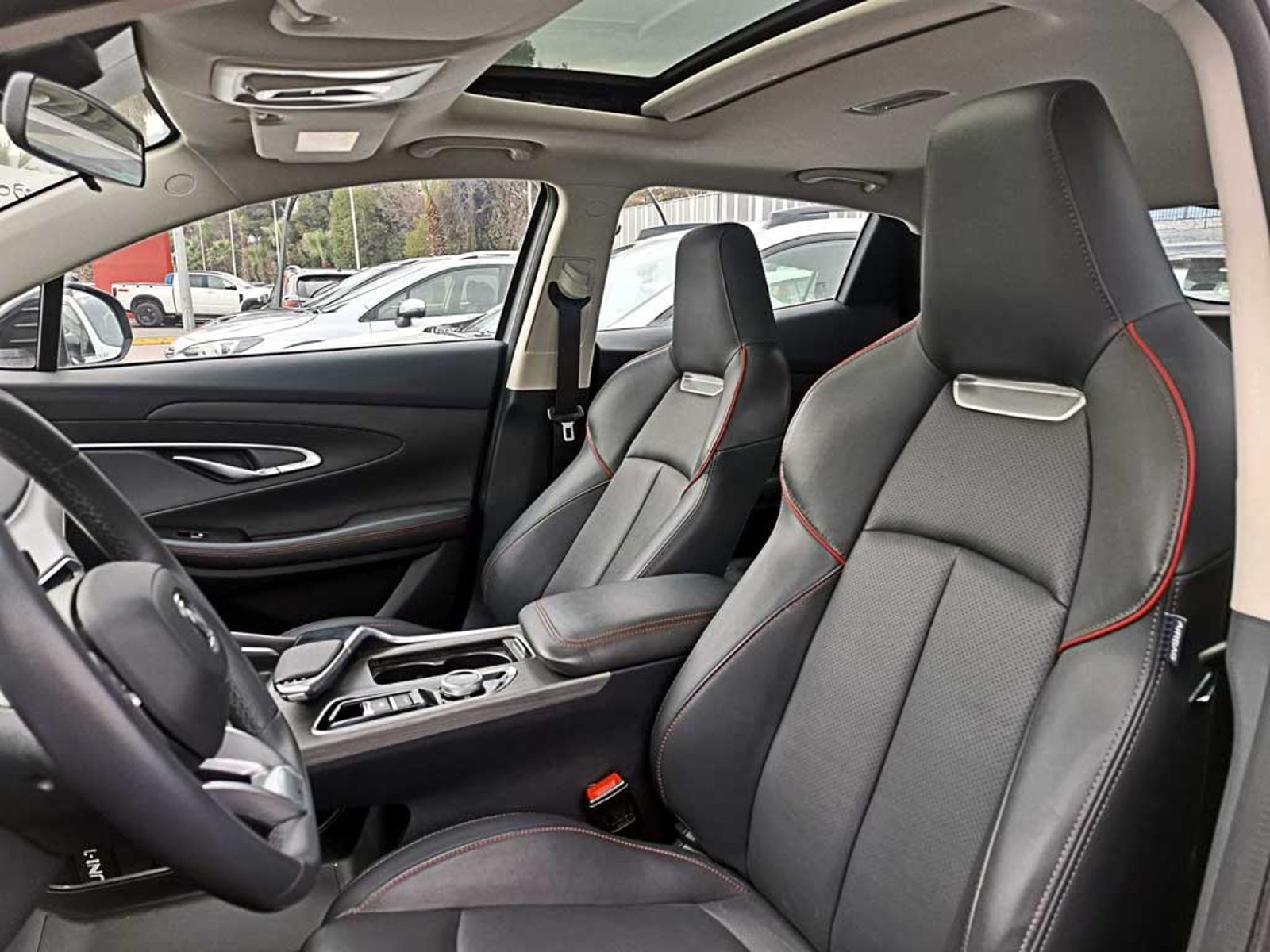 Changan UNI-T 1.5 LUXURY AT 2024 - Imagen 12 de 20
