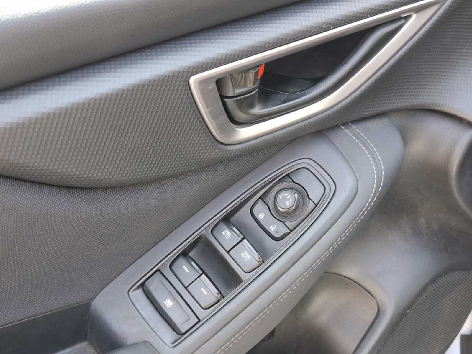 Subaru FORESTER 2.0 X AT 4X4 2023 - Imagen 15 de 20