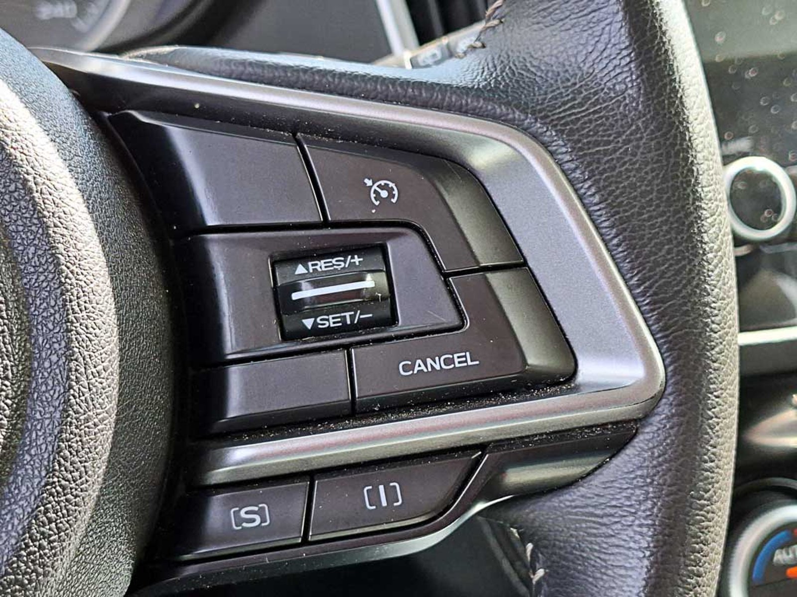 Subaru FORESTER 2.0i AWD CVT XS 2024 - Imagen 18 de 20