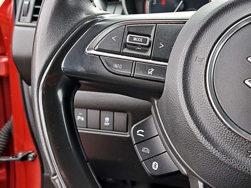 Suzuki SWIFT GLX HB 1.2 AT 2024 - Imagen 16 de 19