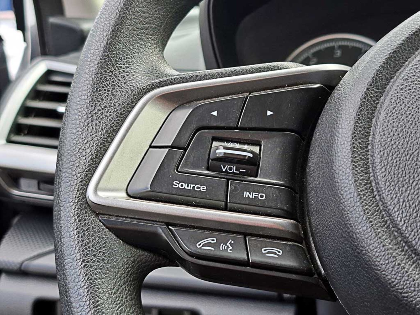 Subaru FORESTER 2.0 X AT 4X4 2024 - Imagen 18 de 20