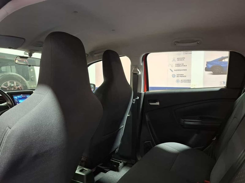 Suzuki CELERIO 1.0 G GLX AA BT SPORT AT 2026 - Imagen 14 de 19