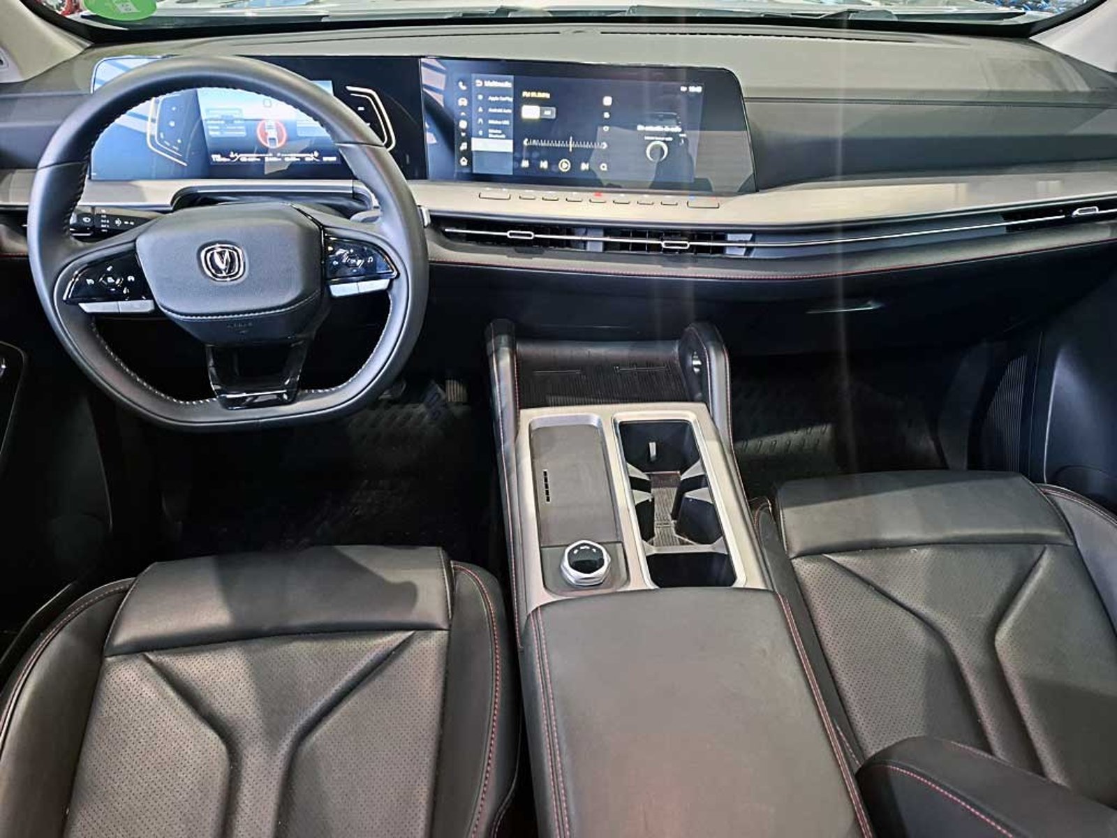 CHANGAN HUNTER (IN) 2.0 REEV ELITE AT 4X4 2026 - Imagen 15 de 20
