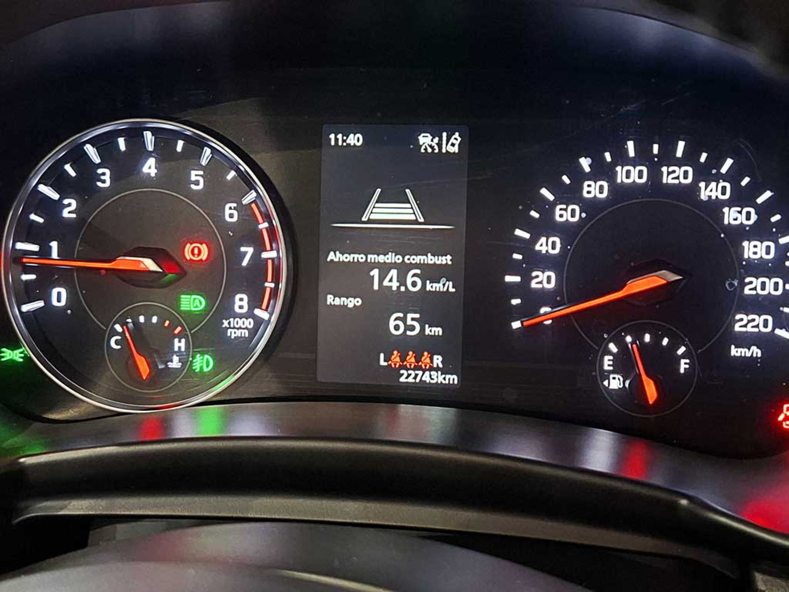 Suzuki SWIFT 1.2 GLX MT HIBRIDO 2025 - Imagen 11 de 20