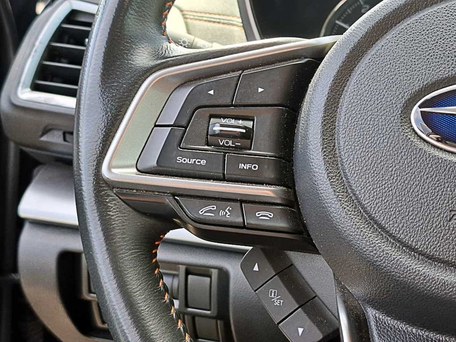 SUBARU XV (IN) 2.0 AWD LIMITED EYESIGHT AT 4X4 2023 - Imagen 13 de 19