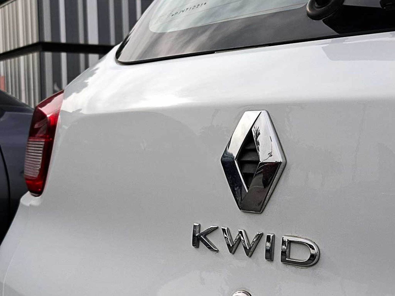 RENAULT KWID (IN) 1.0 HB INTENS MT 2024 - Imagen 8 de 17