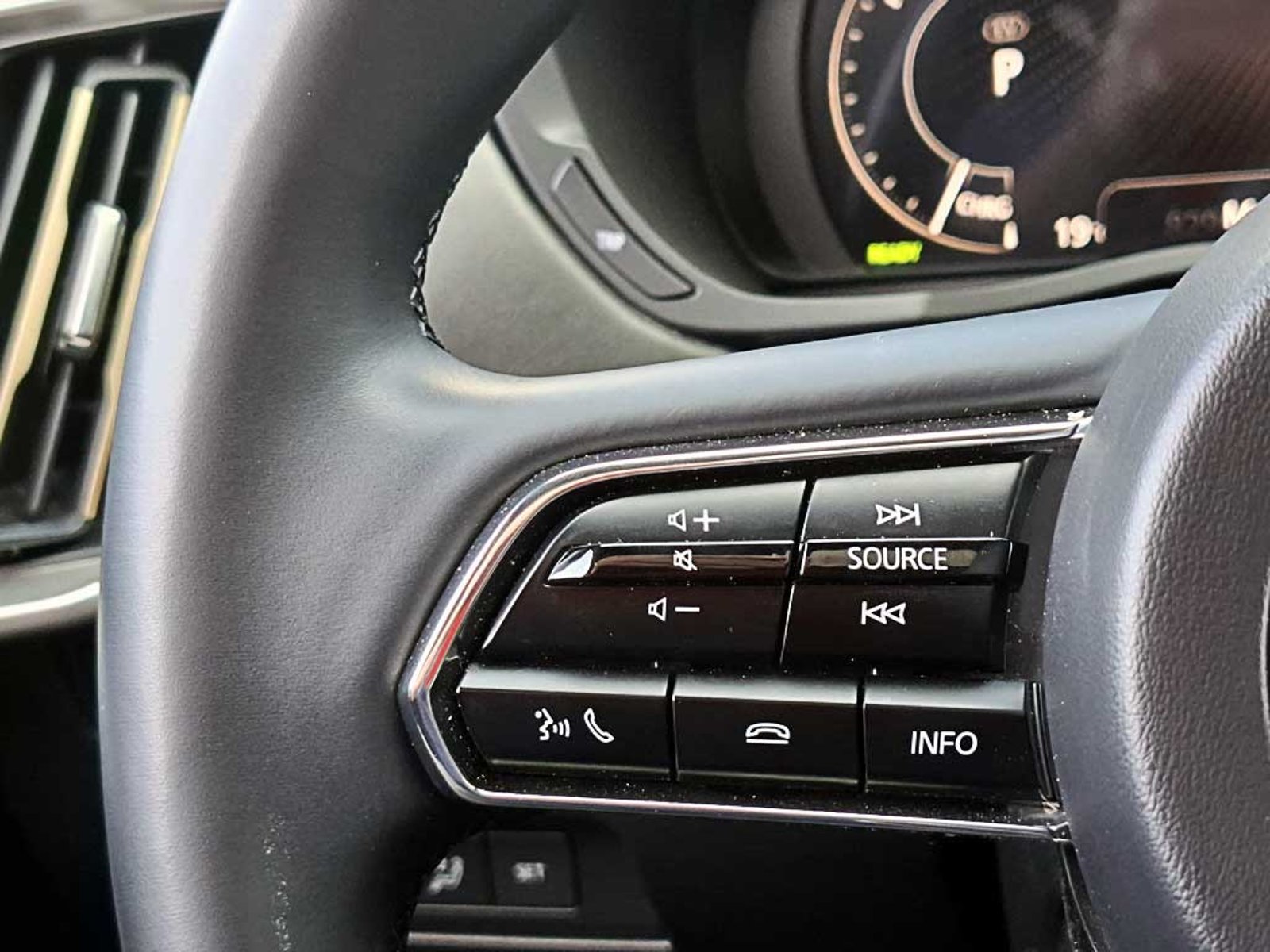 MAZDA CX-60 (IN) 3.3 PREMIUM SPORT AT 4X4 HIBRIDO 2025 - Imagen 17 de 20