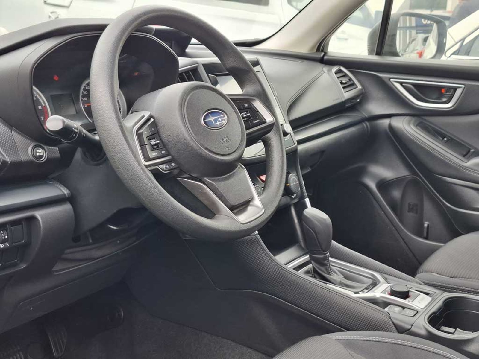 Subaru FORESTER 2.0 X AT 4X4 2024 - Imagen 14 de 20