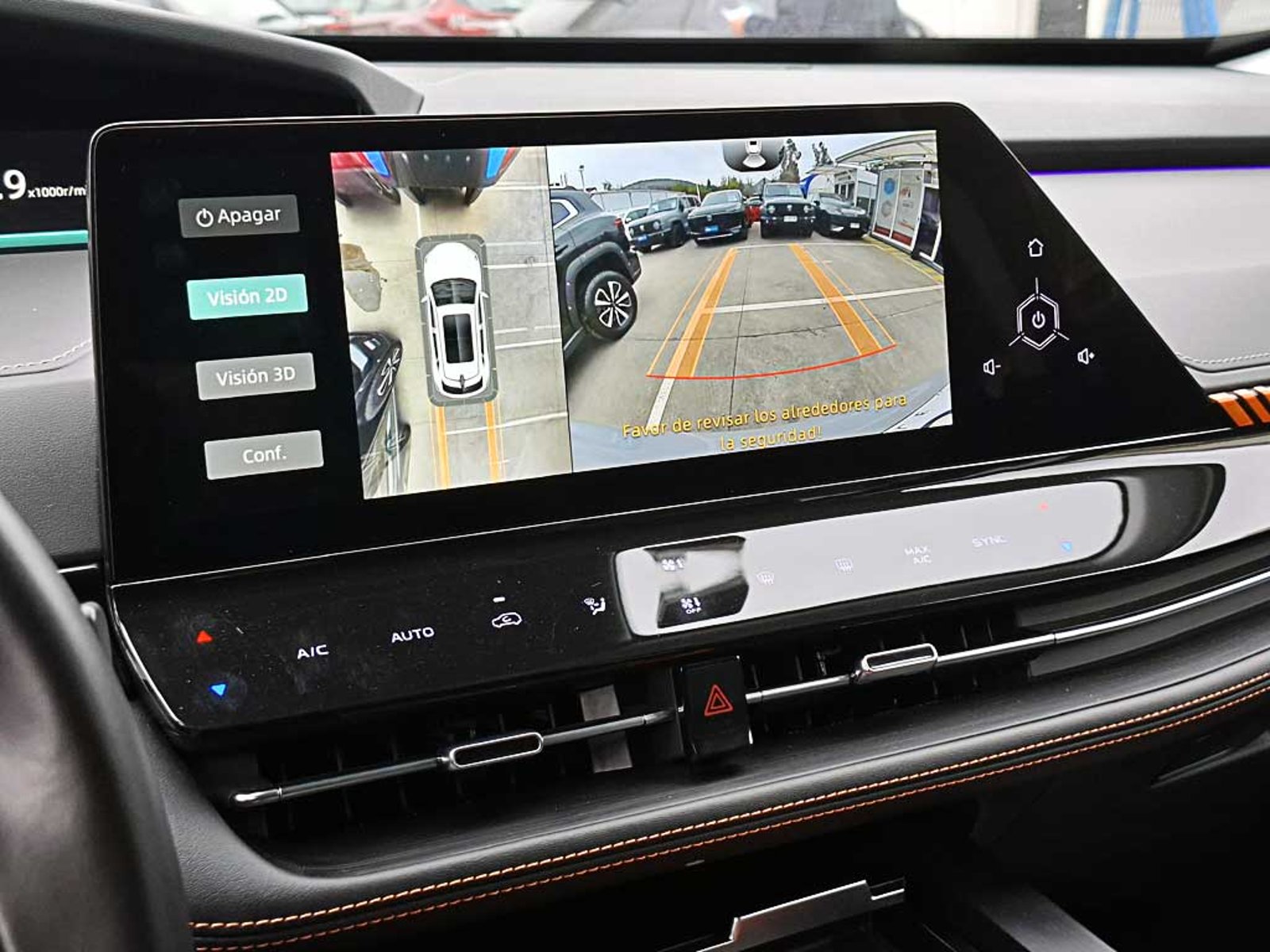 Changan UNI-K (IN) 2.0 T ELITE AT 2025 - Imagen 18 de 20