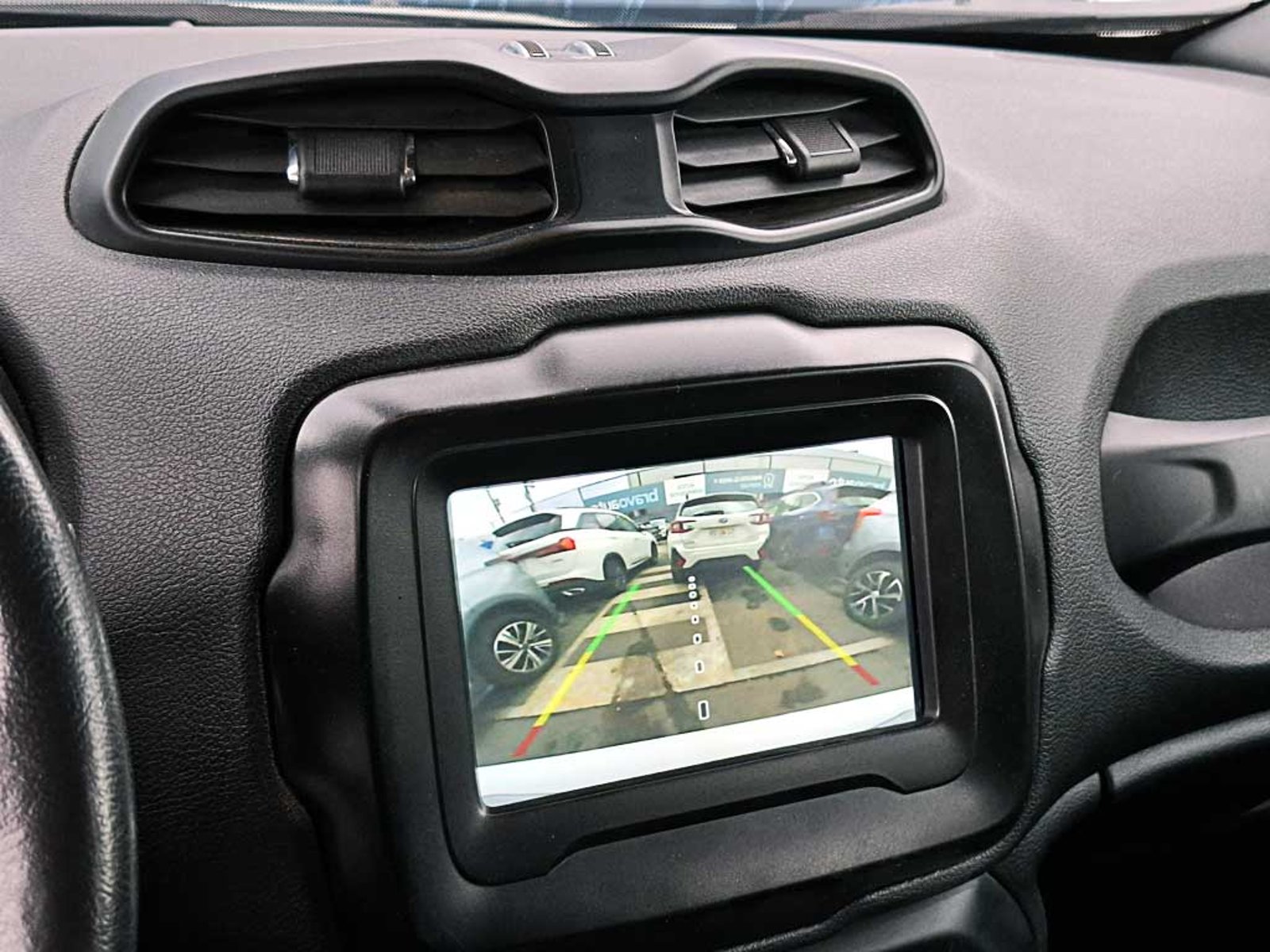 Jeep RENEGADE 1.8 SPORT LX MT 2022 - Imagen 19 de 20