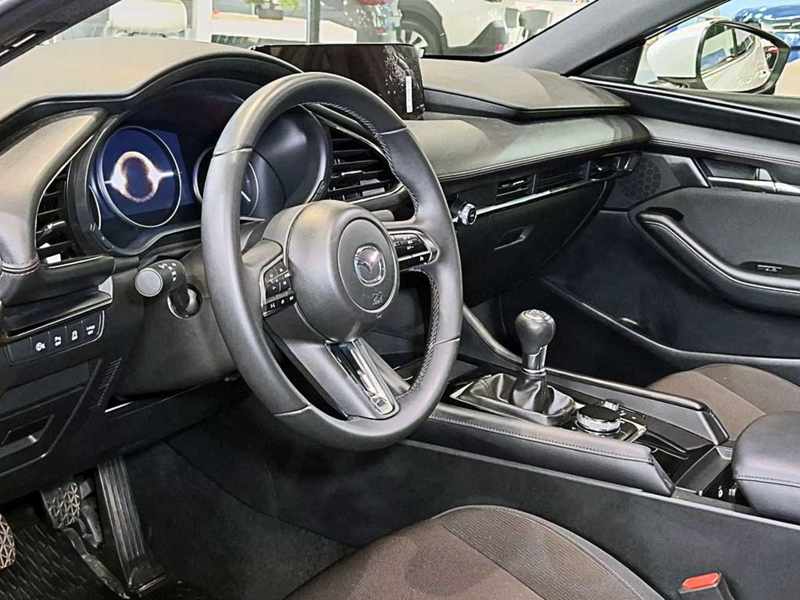 MAZDA 3 SPORT (IN) 2.0 SPORT CORE MT 2025 - Imagen 9 de 20