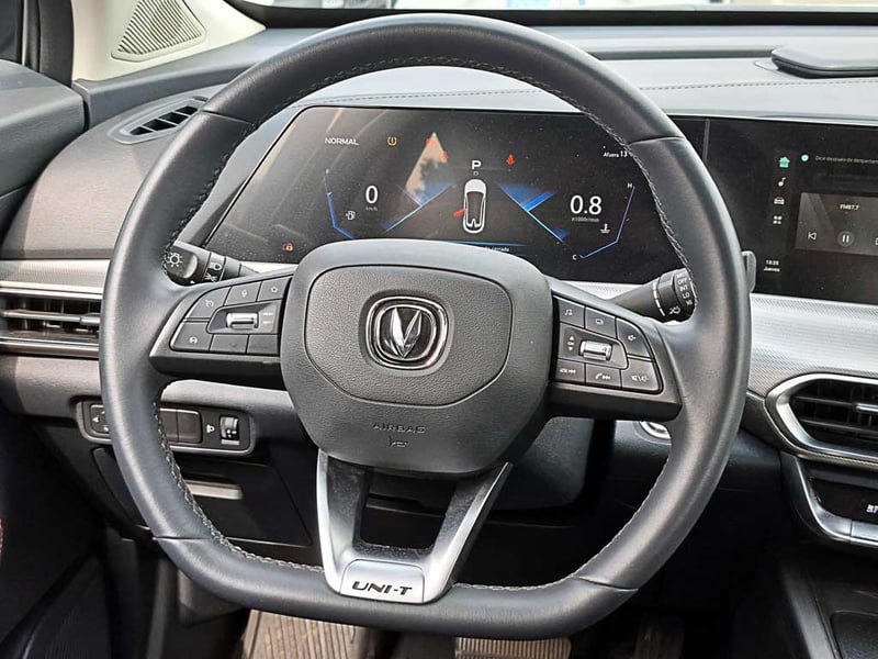 Changan UNI-T 1.5 LUXURY AT 2024 - Imagen 7 de 17