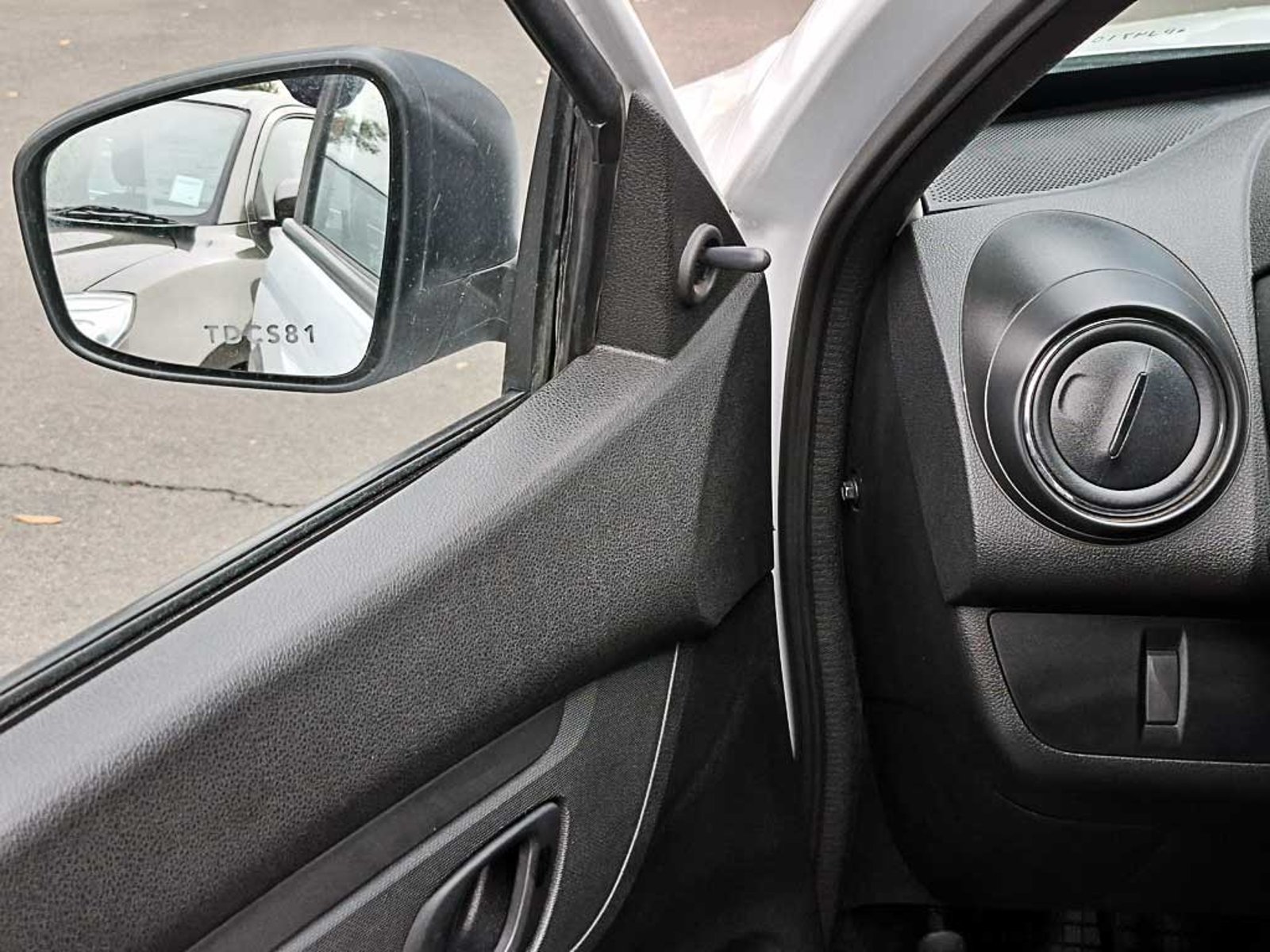 RENAULT KWID (IN) 1.0 HB ZEN MT 2024 - Imagen 11 de 19