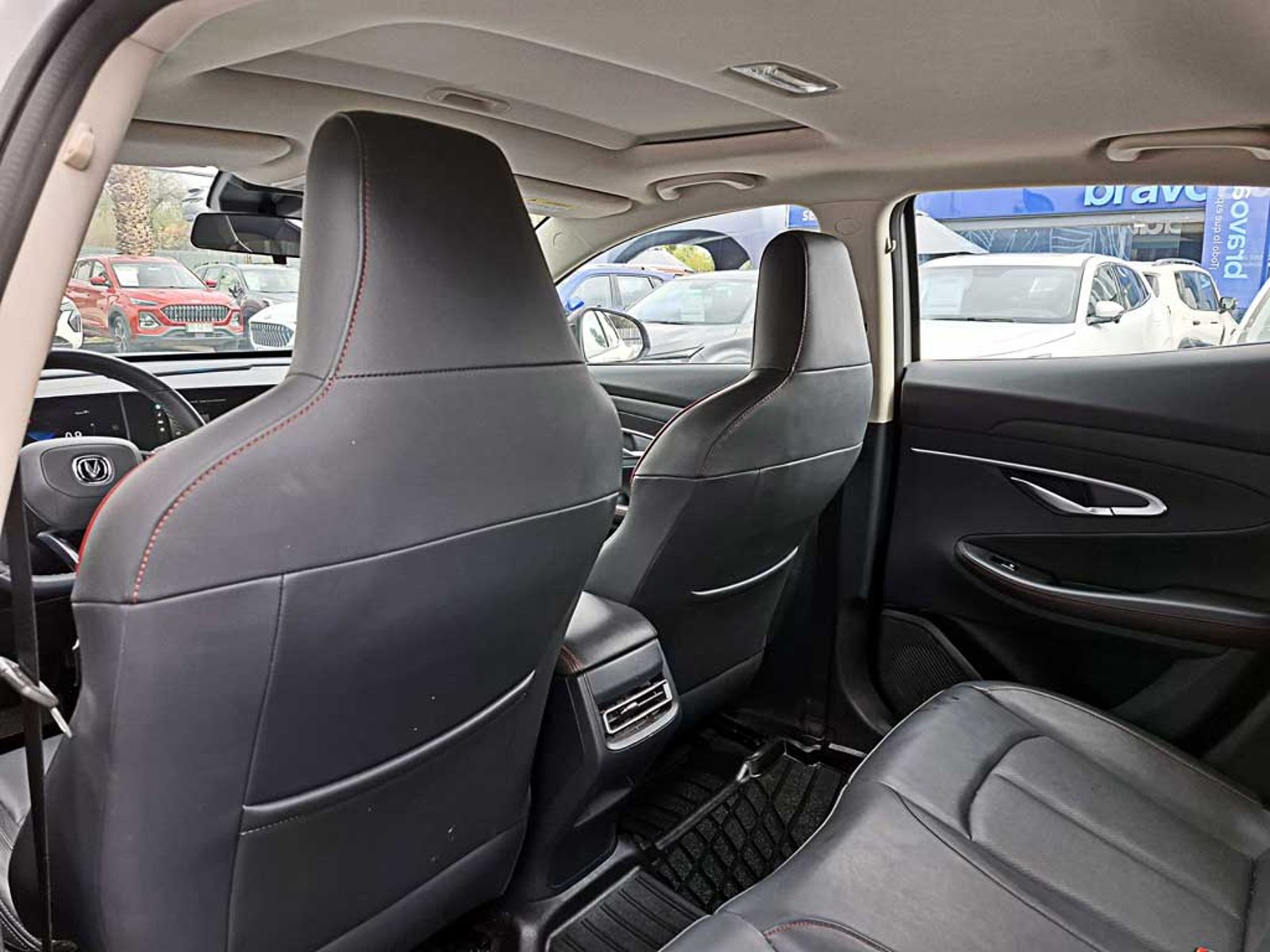 Changan UNI-T 1.5 LUXURY AT 2024 - Imagen 14 de 19