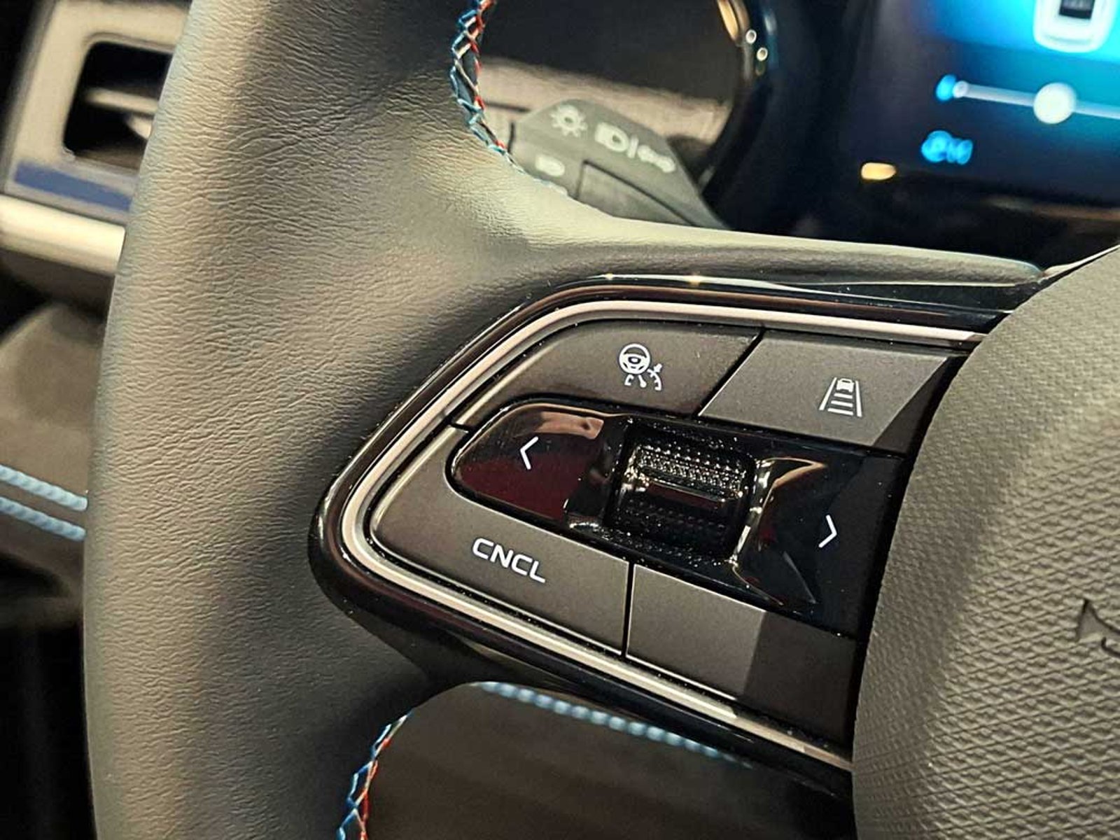 Renault KOLEOS 1.5 T ESPIRIT ALPINE AT 4X4 HIBRIDO 2026 - Imagen 16 de 20
