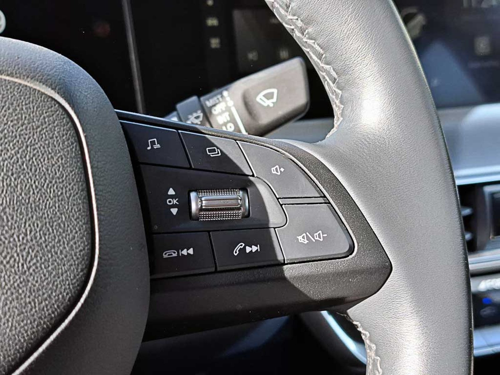 Changan UNI-T 1.5  4X2 AT 5P 2024 - Imagen 18 de 20