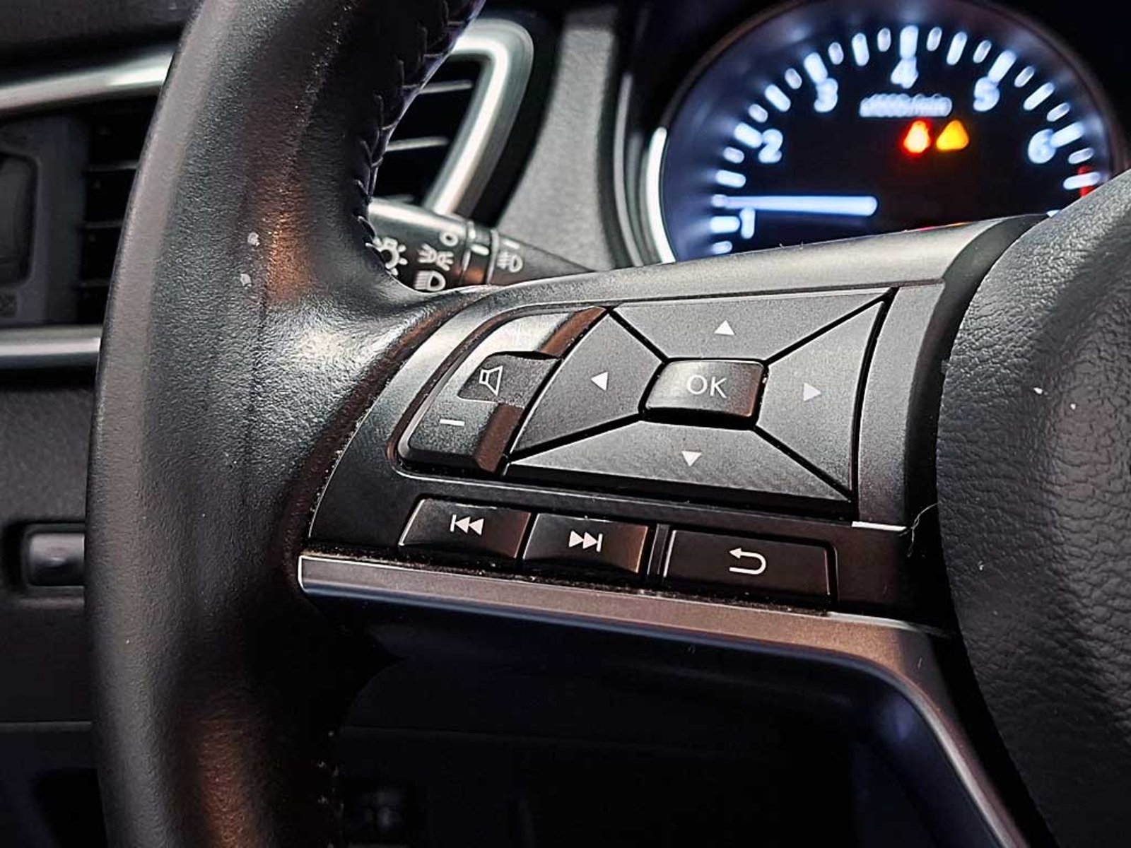 NISSAN QASHQAI 2.0 ADVANCE CVT AT 2019 - Imagen 16 de 20