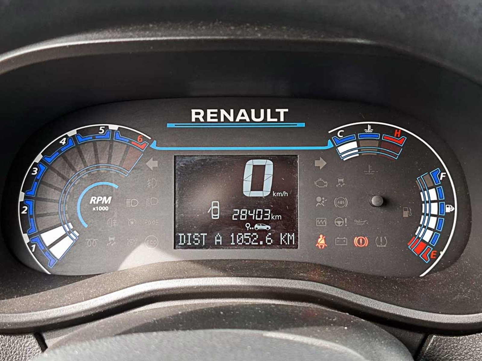 Renault KWID 1.0 HB ZEN MT 2024 - Imagen 11 de 19