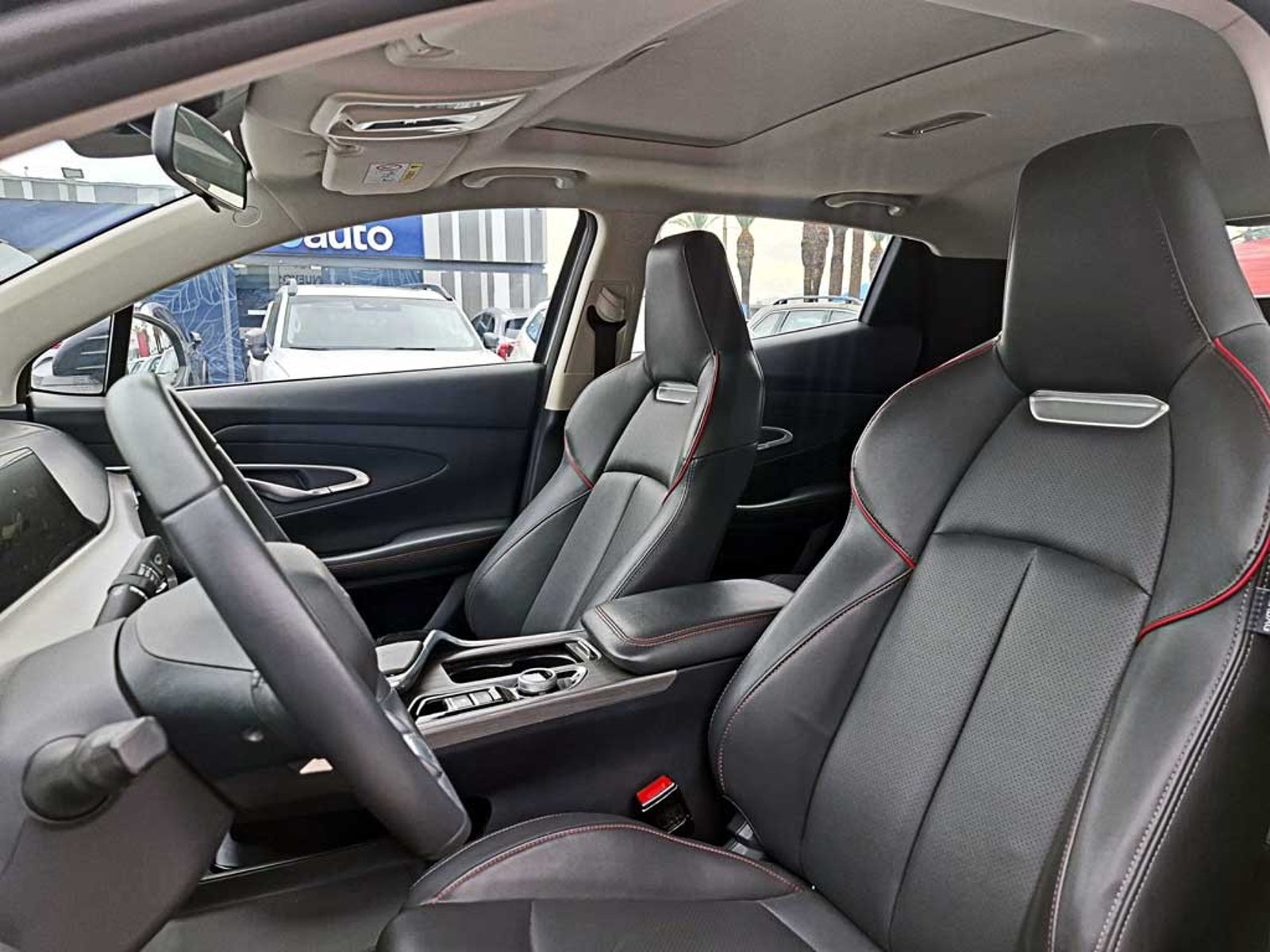 Changan UNI-T 1.5 LUXURY AT 2024 - Imagen 15 de 20