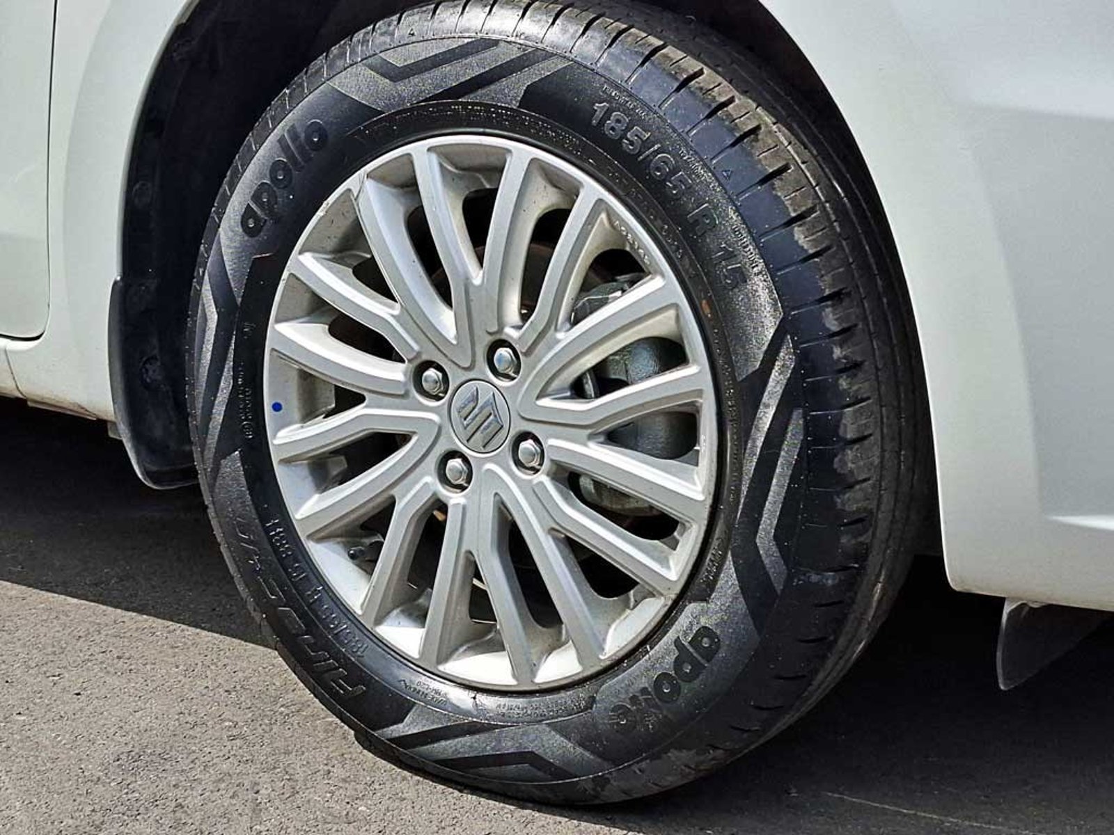 Suzuki DZIRE 1.2 GL SPORT MT 2024 - Imagen 8 de 18
