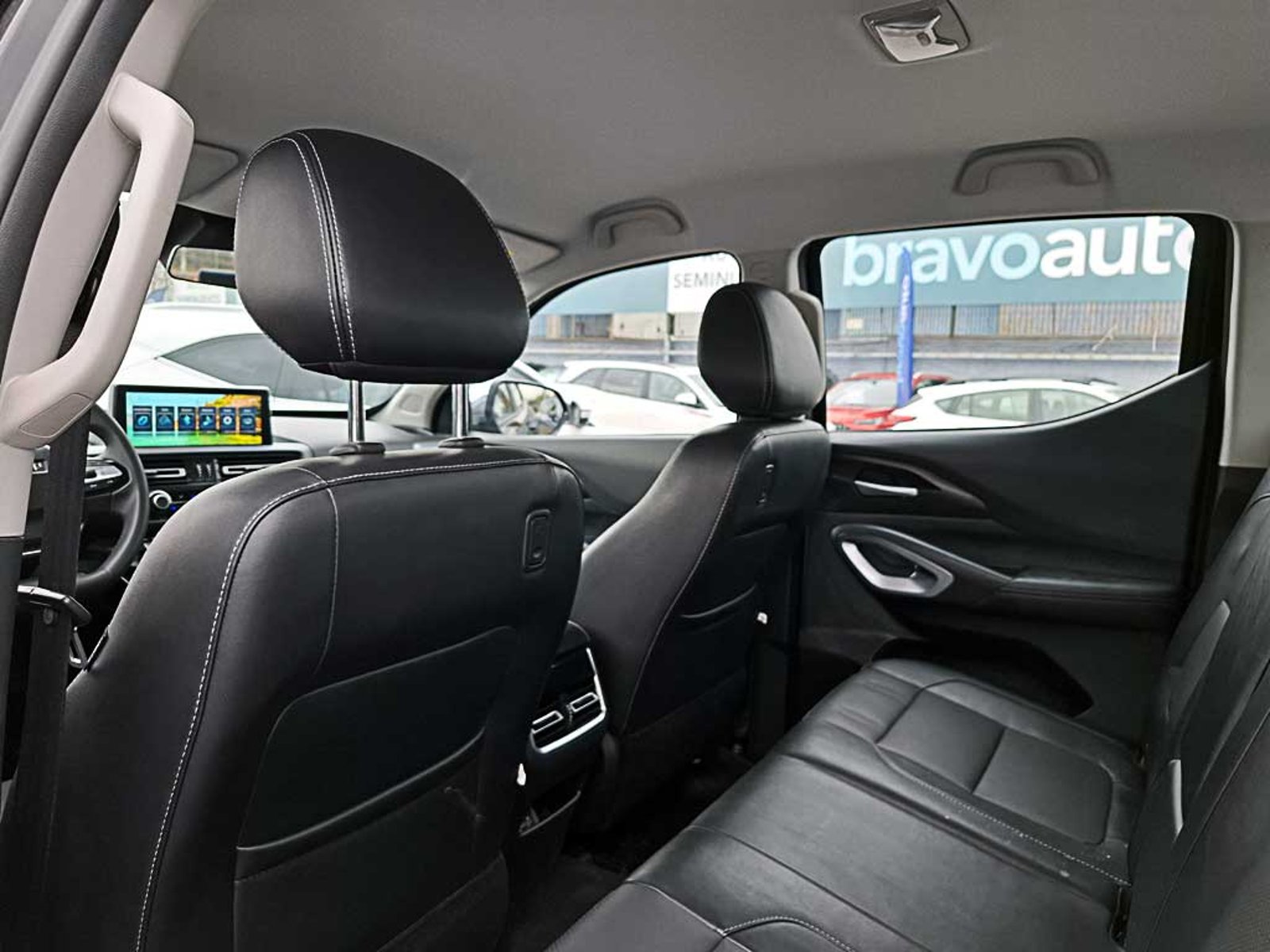 CHANGAN HUNTER 1.9T MT 4X4 ELITE SPORT 2023 - Imagen 15 de 20