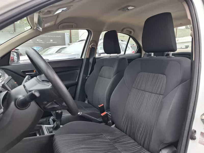 Suzuki DZIRE 1.2 GL MT 2024 - Imagen 12 de 19