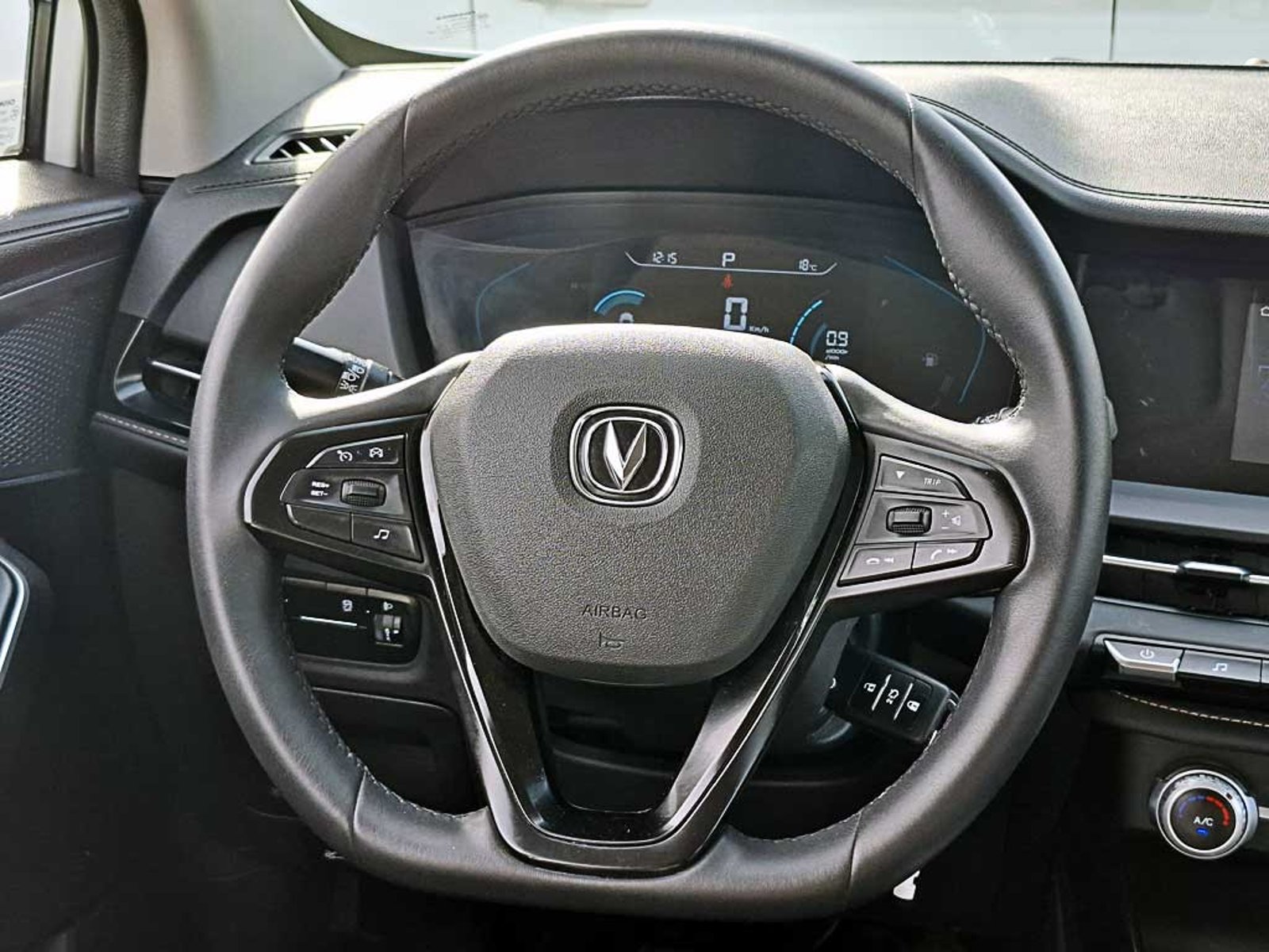CHANGAN NEW CS15 (IN) 1.5 ELITE AT 2023 - Imagen 16 de 20