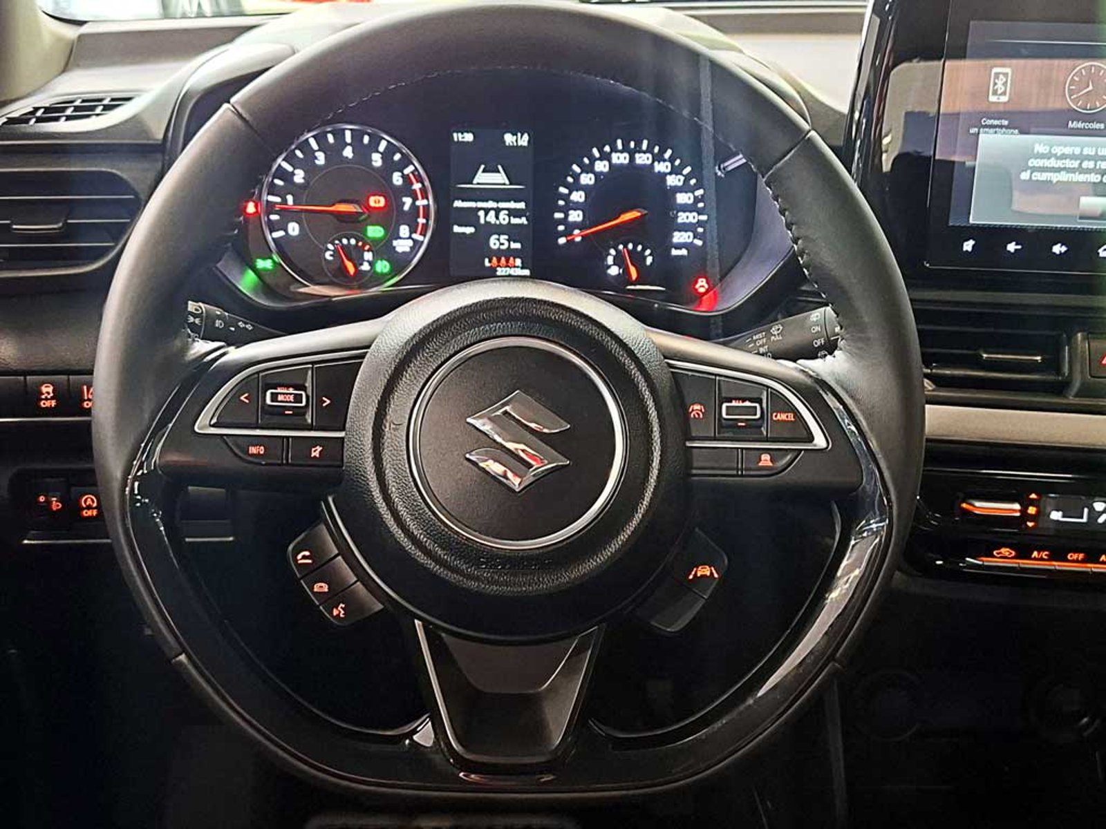 Suzuki SWIFT 1.2 GLX MT HIBRIDO 2025 - Imagen 10 de 20