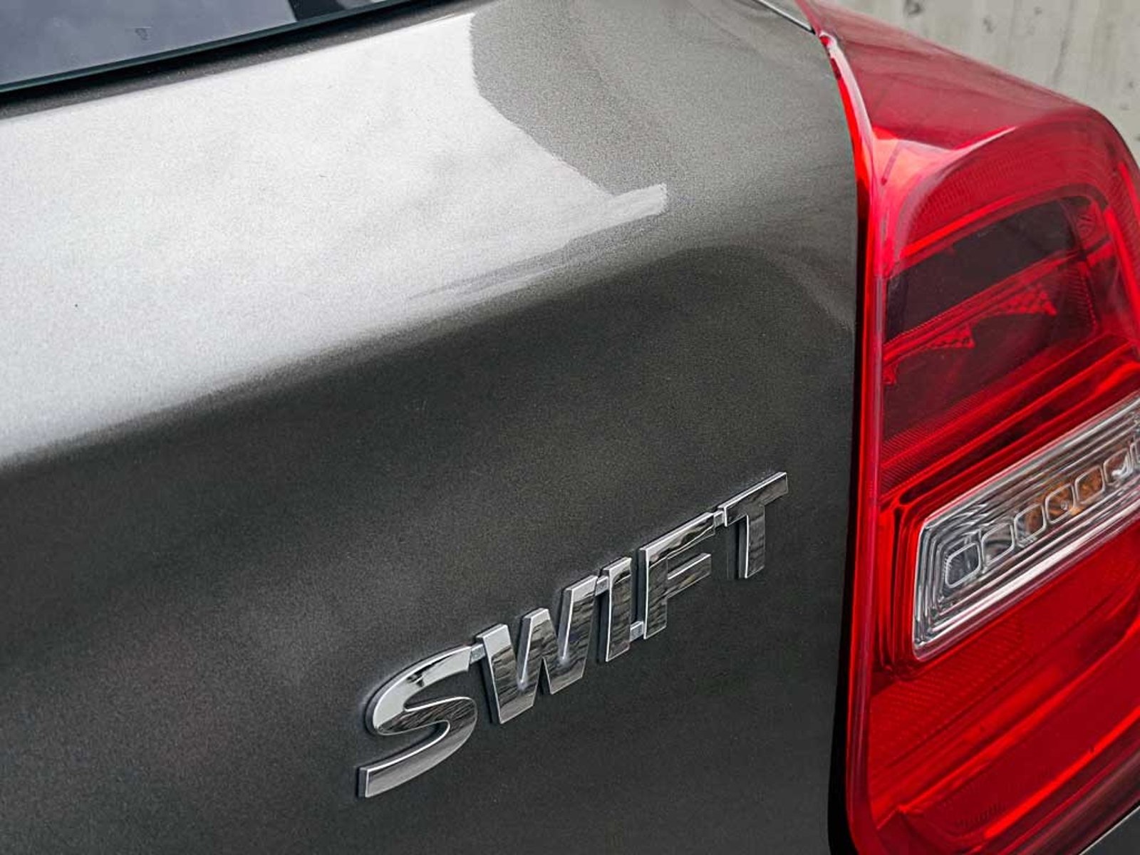 SUZUKI SWIFT (IN) 1.2 SPORT GL MT 2024 - Imagen 9 de 20
