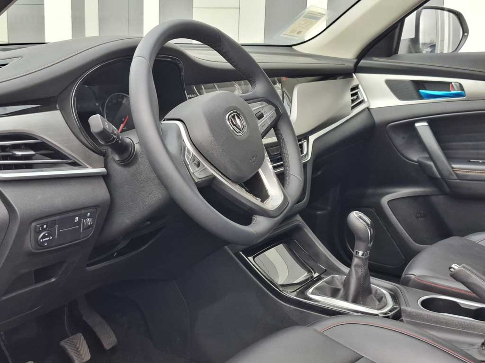 Changan CS35 Plus 1.6 PLUS LUXURY MT 2024 - Imagen 10 de 19