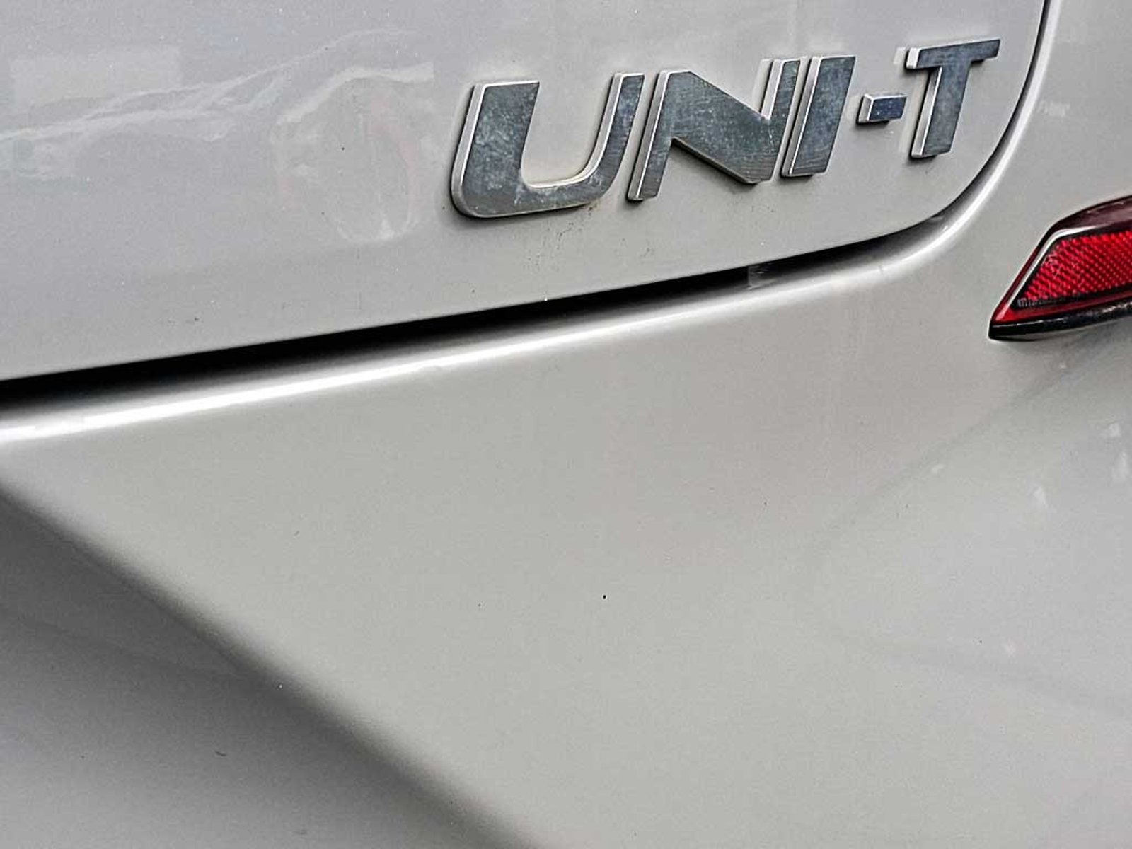 Changan UNI-T 1.5 LUXURY AT 2024 - Imagen 9 de 19