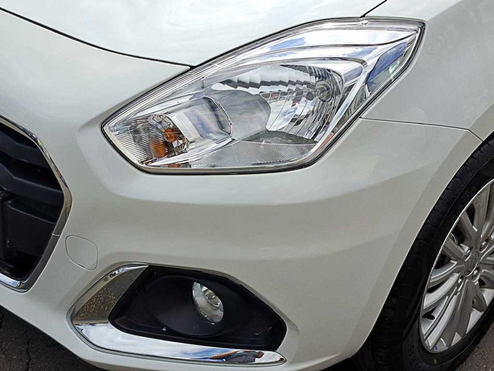 Suzuki DZIRE 1.2 GL SPORT MT 2024 - Imagen 7 de 18