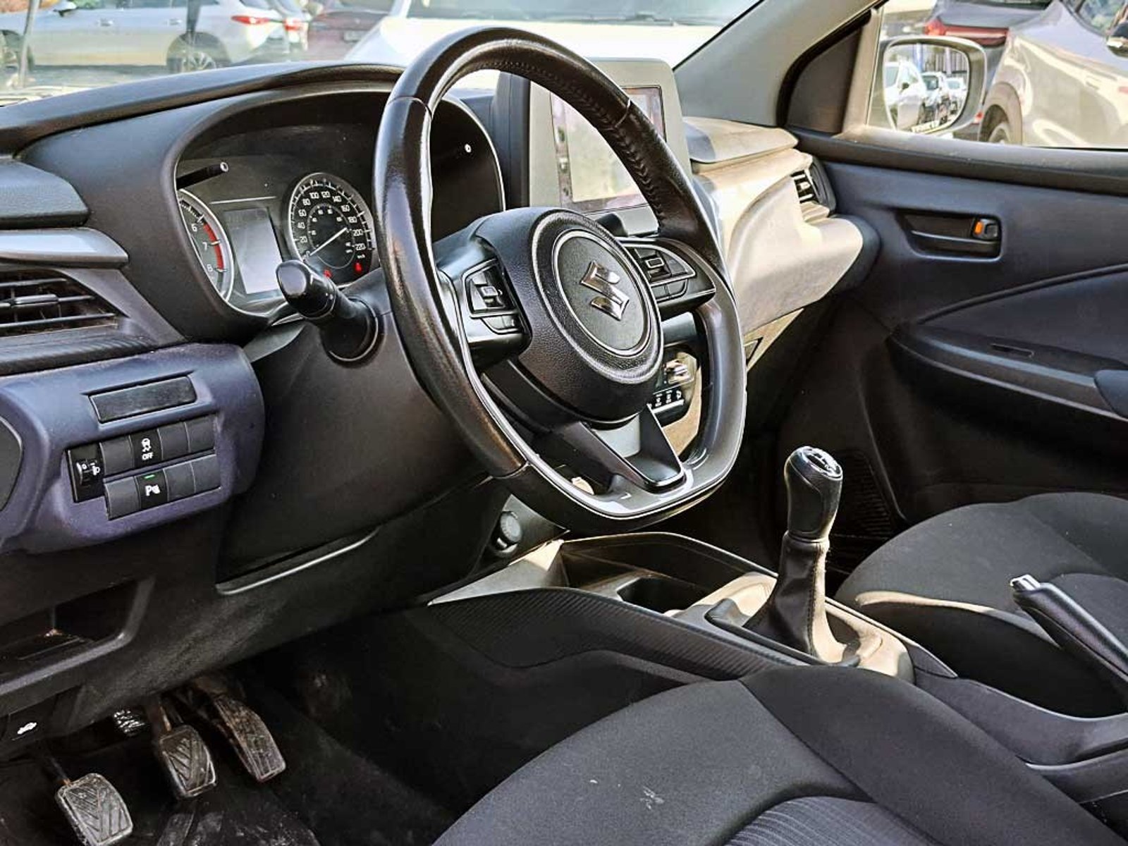 SUZUKI BALENO (IN) 1.5 GLS MT 2024 - Imagen 10 de 20