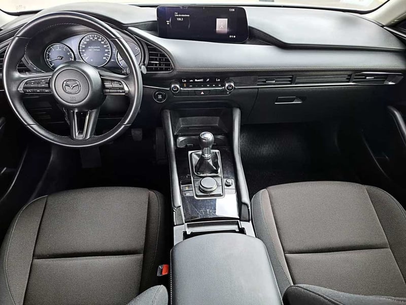 Mazda 3 SEDAN 2.0 SEDAN CORE MT 2025 - Imagen 14 de 20
