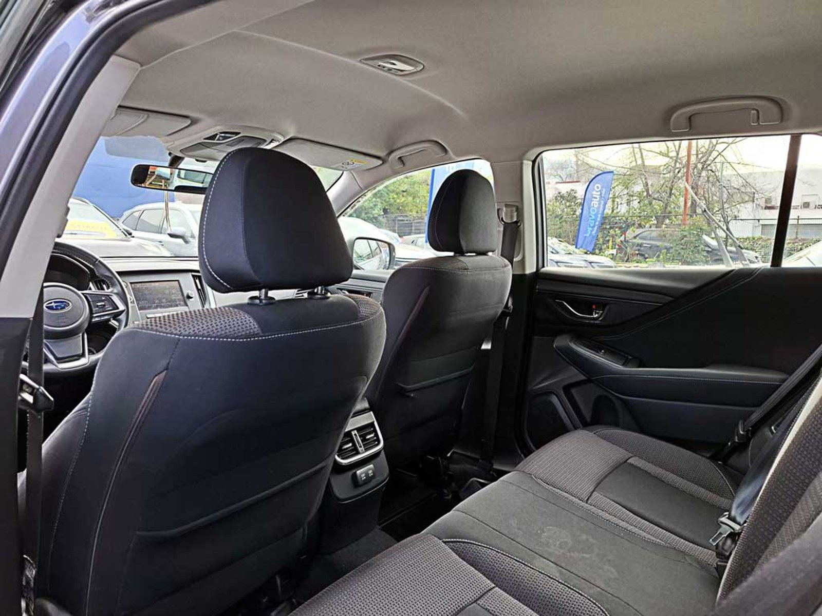Subaru OUTBACK 2.5 AWD XS AT 4X4 2021 - Imagen 16 de 20
