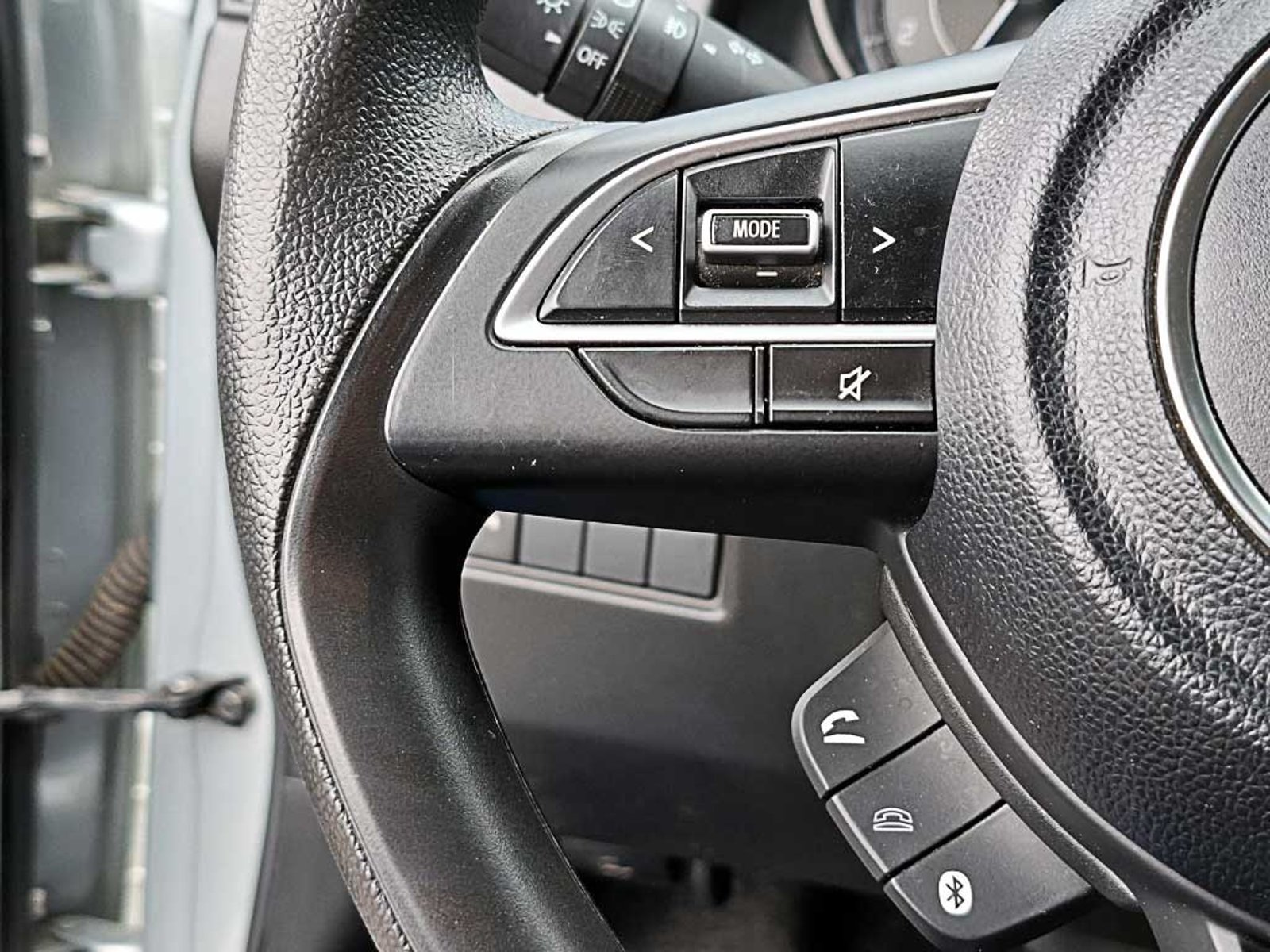 SUZUKI DZIRE (IN) 1.2 GL MT 2024 - Imagen 16 de 19