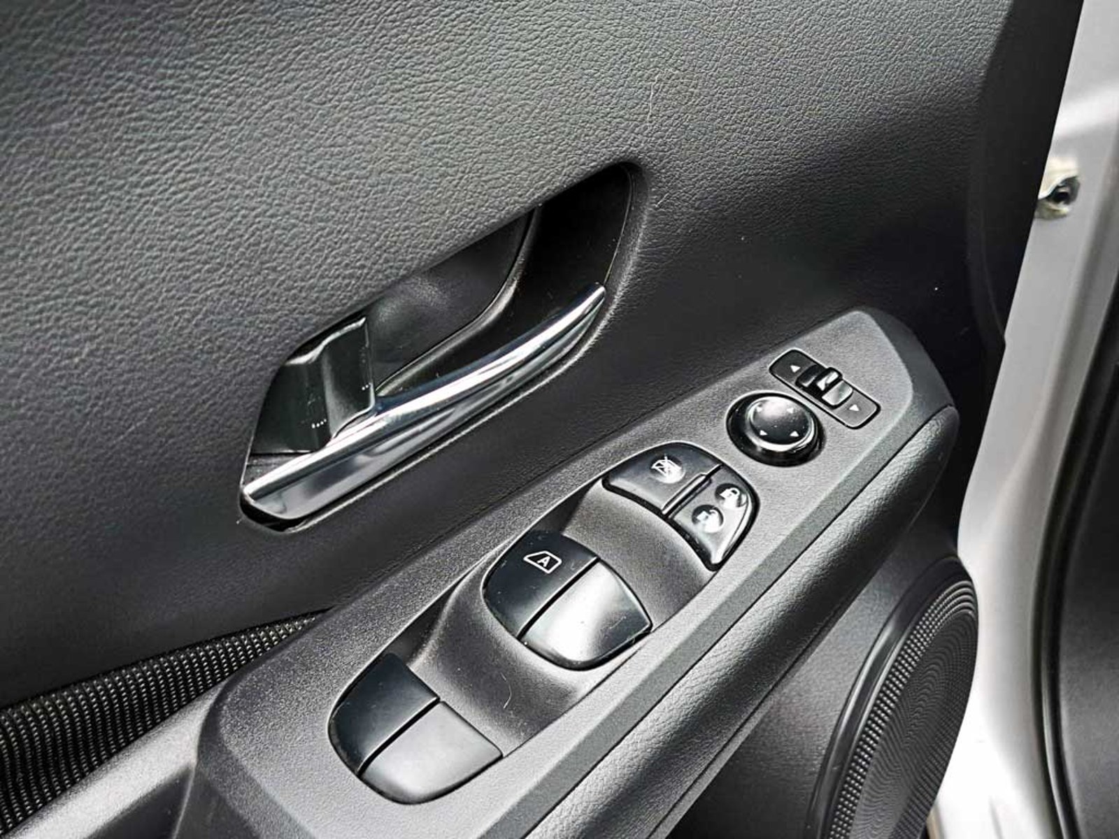 Nissan KICKS 1.6 SENSE MT 2023 - Imagen 20 de 20