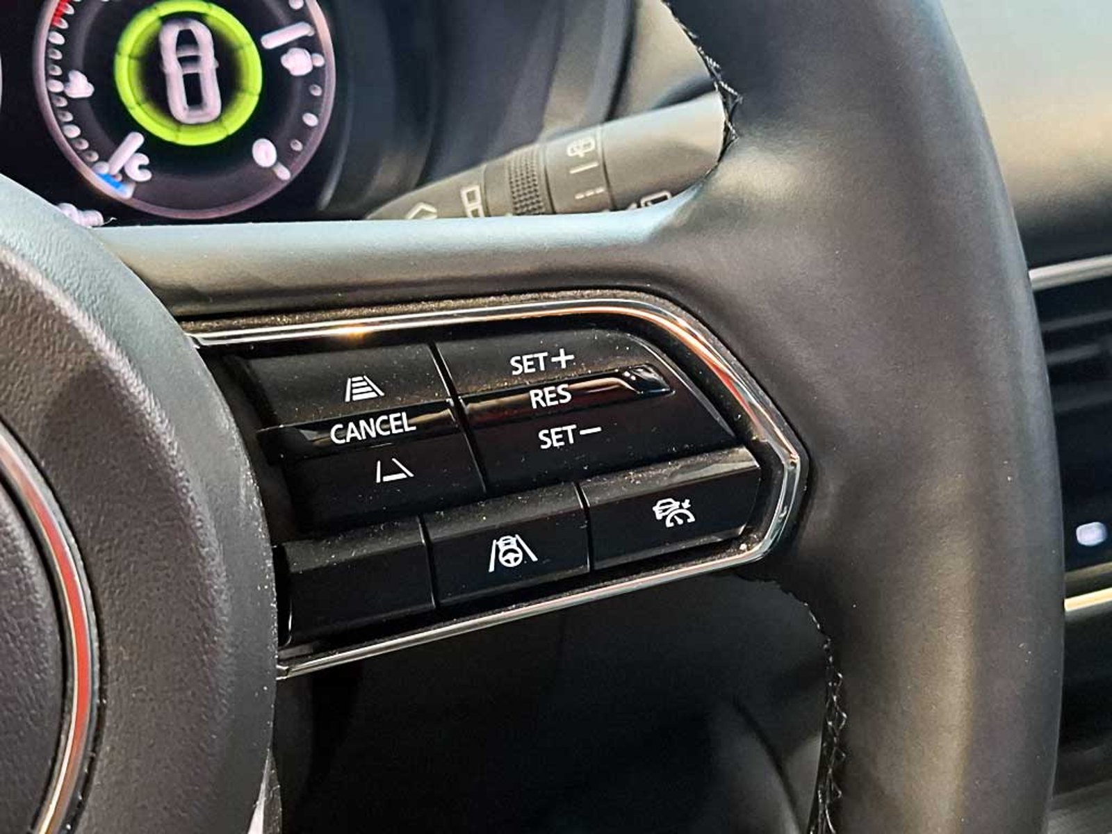 Mazda CX-90 3.3 SIGNATURE AT 4X4 HIBRIDO 2026 - Imagen 18 de 20