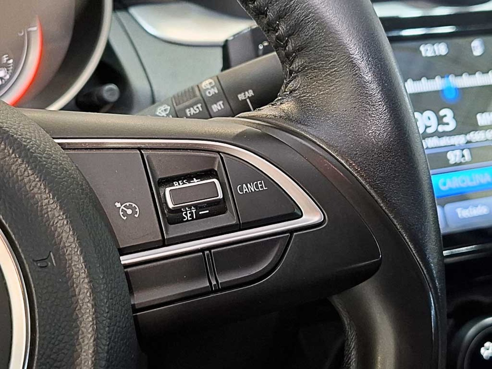 SUZUKI SWIFT 1.2 GLX PLUS AT 2023 - Imagen 18 de 20