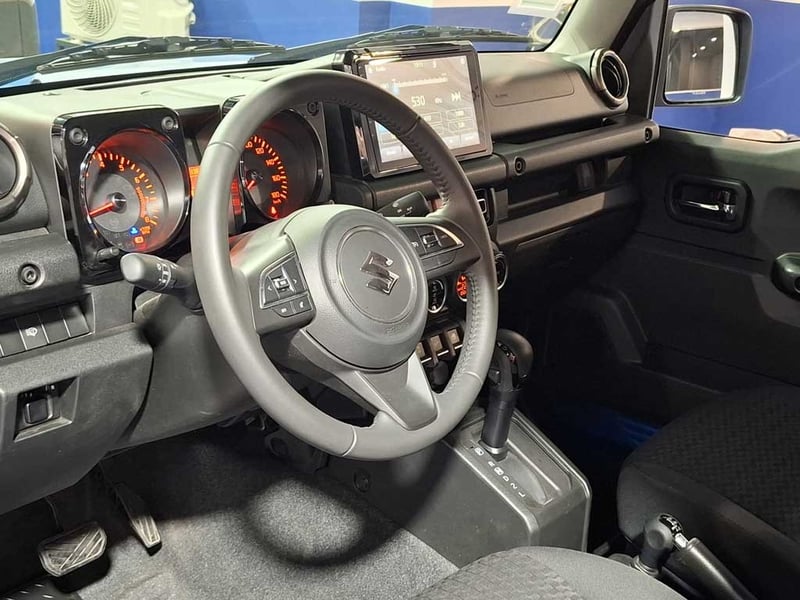 Suzuki JIMNY 1.5 GLX AT 4X4 2026 - Imagen 12 de 20