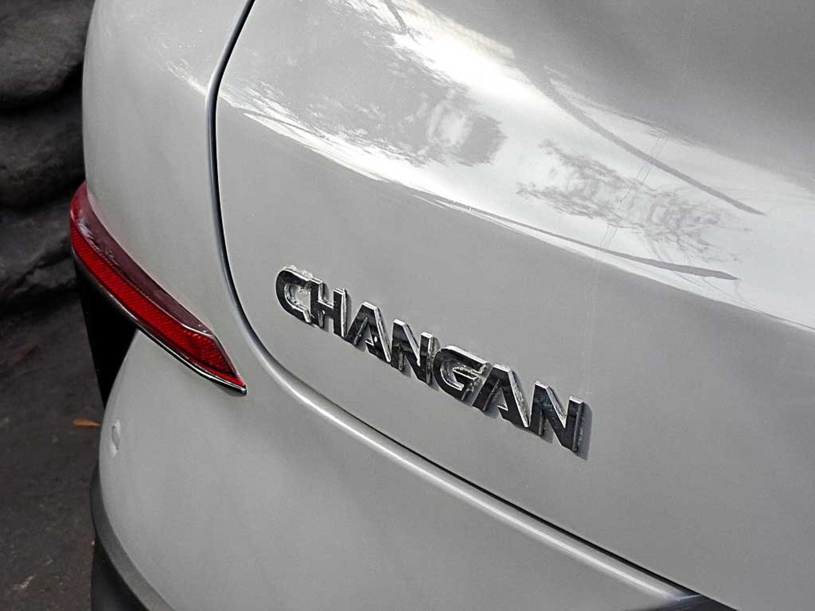 CHANGAN UNI-T (IN) 1.5 LUXURY AT 2024 - Imagen 10 de 20