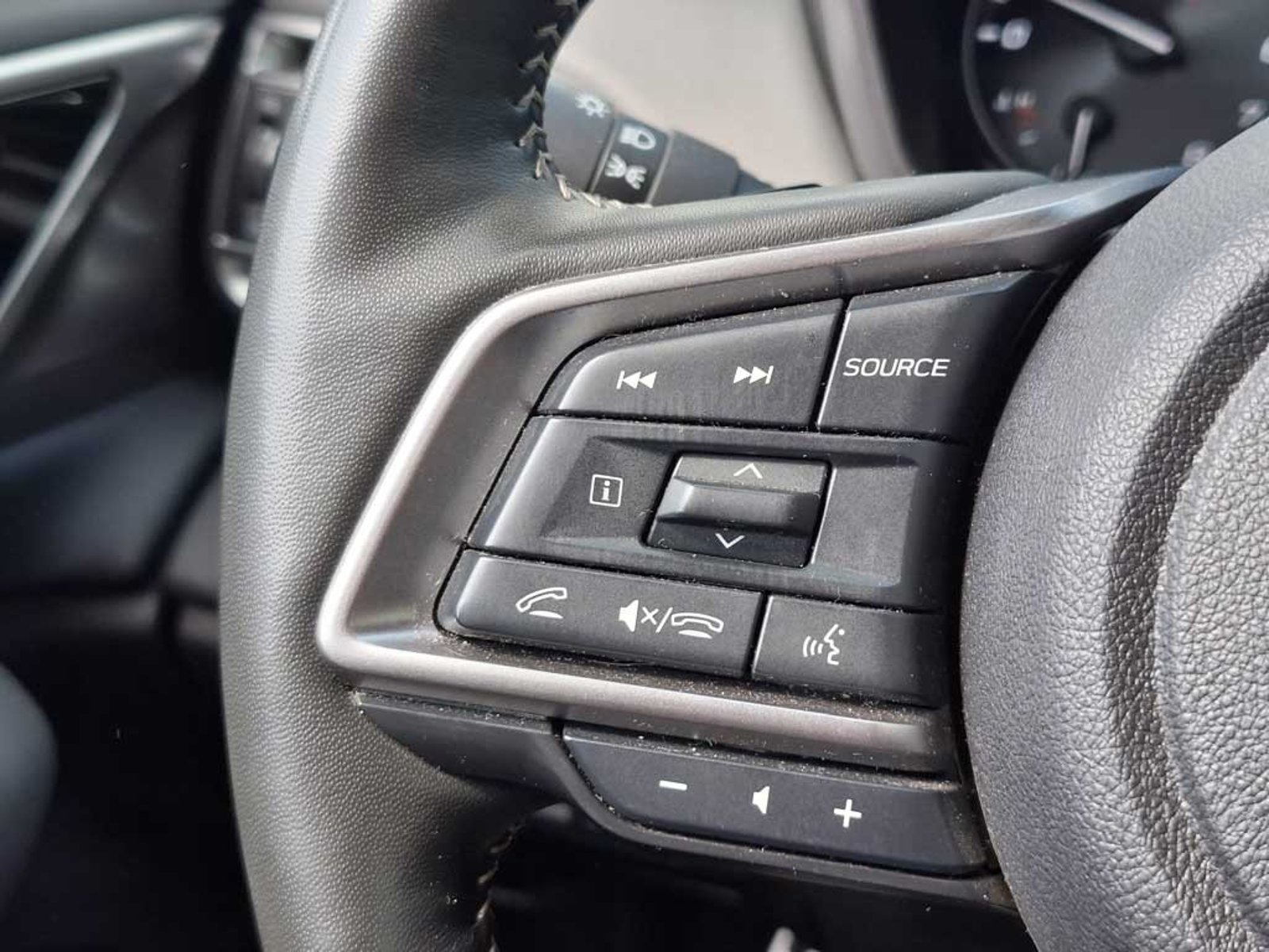 Subaru OUTBACK 2.4 T FIELD EDITION AT 4X4 2025 - Imagen 15 de 20