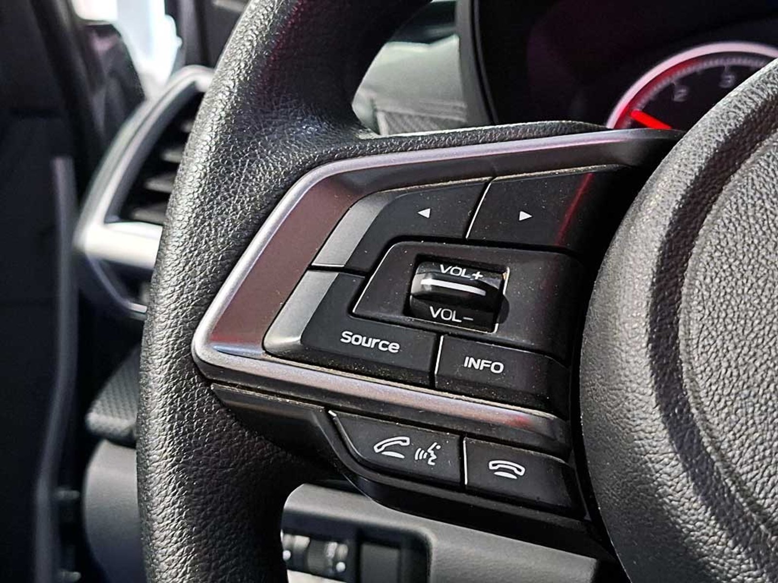 SUBARU FORESTER (IN) 2.0 X AT 4X4 2024 - Imagen 16 de 20